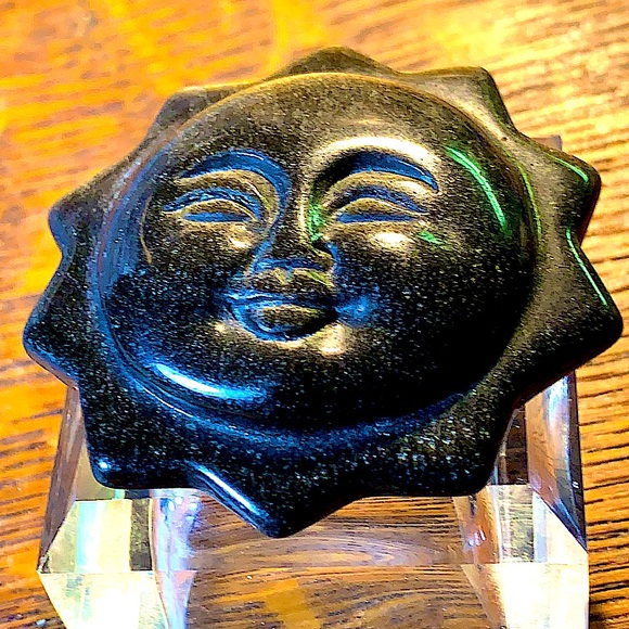 SUN 🌞 GOLDEN OBSIDIAN CARVED CRYSTAL - Picture 6 of 6